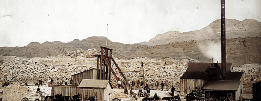 Who Discovered Silver in Sanstone?
